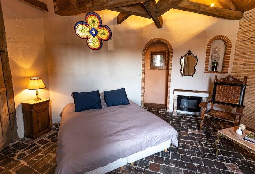 ペンション La Tour Mandot