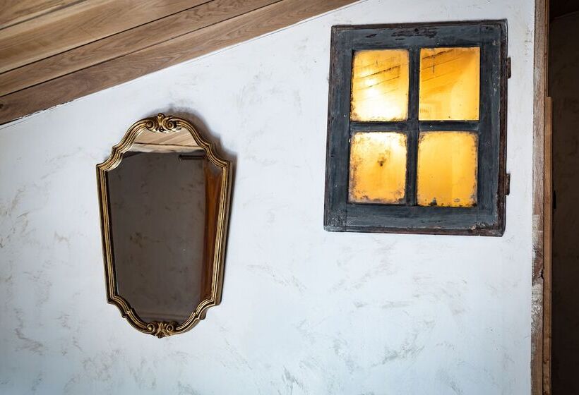 ペンション La Tour Mandot