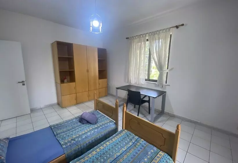 ペンション Tirana City Rooms Vatra E Lagjes By Paymán Club