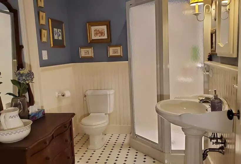 ベッドアンドブレックファースト The Lark & Loon Inn