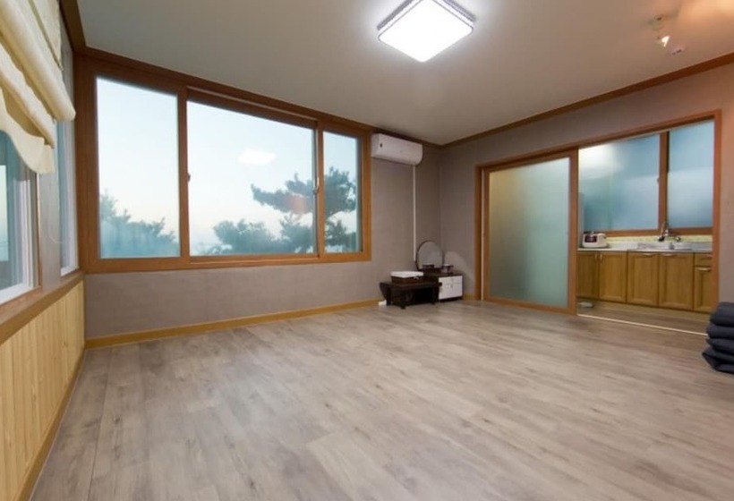 Boryeong Sook S Garden Pension