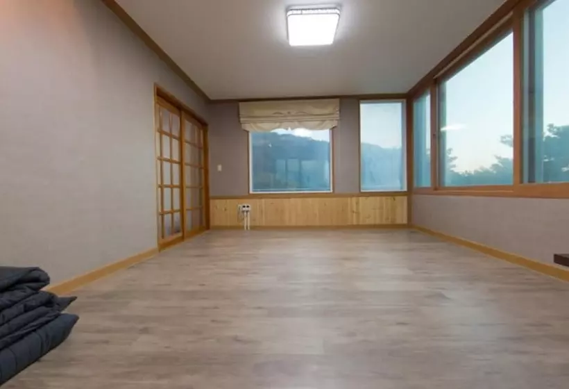 Boryeong Sook S Garden Pension