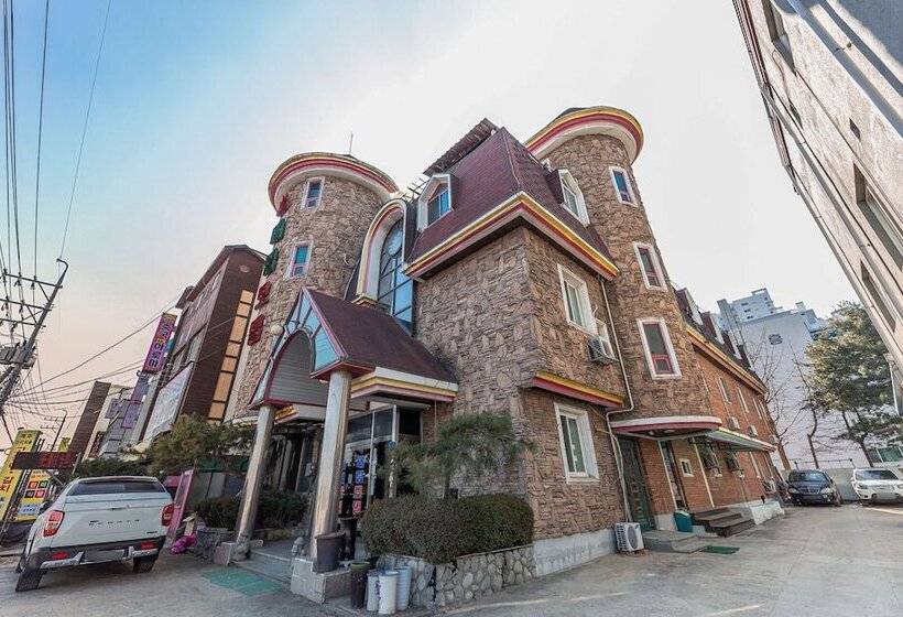Cheongju Taerim Motel