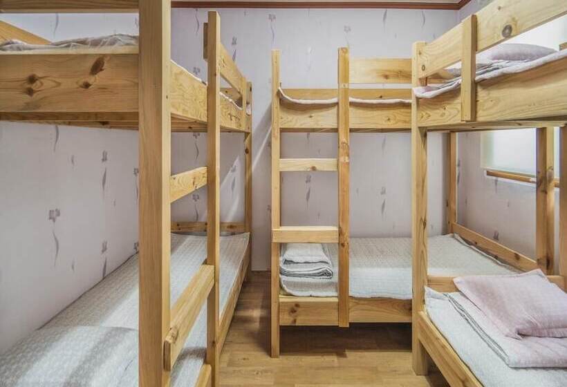 Gangneung Daleulsamkinbada Pension