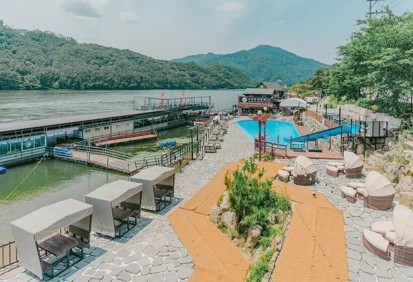 Gapyeong Leupuang Pension