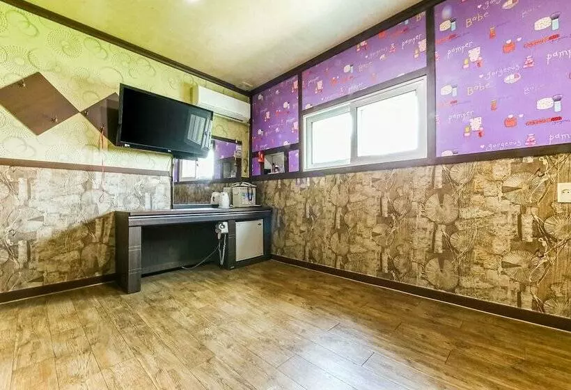 Goesan Nagwon Motel