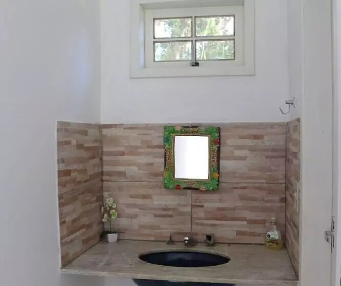 مسافرخانه Pousada Vila Capelinha