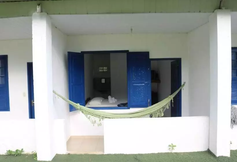 مسافرخانه Pousada Vila Capelinha