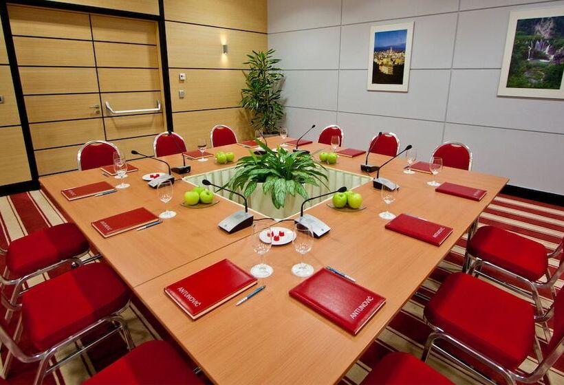 בית מלון כפרי Antunovic Zagreb