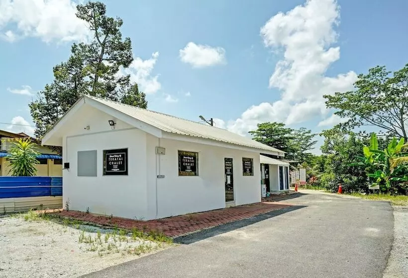 ホテル Capital O 90423 Teratai Chalet