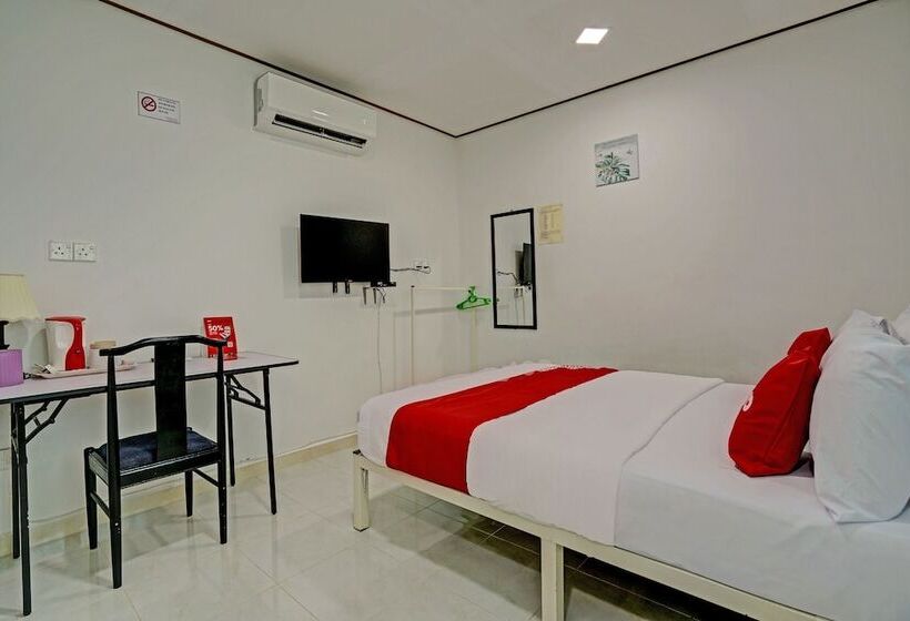 בית מלון כפרי Capital O 90423 Teratai Chalet