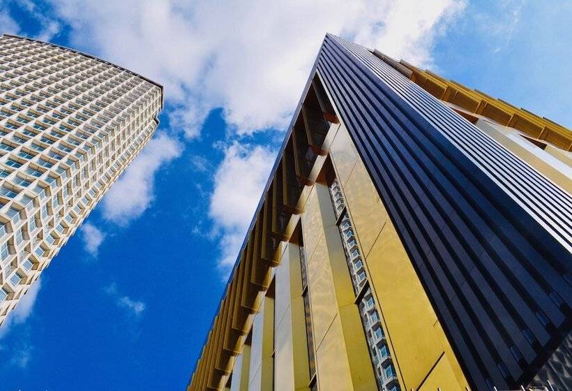 هتل Chateau Denmark London