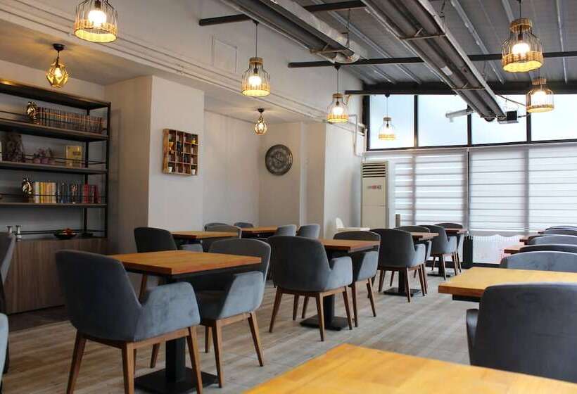 בית מלון כפרי Class