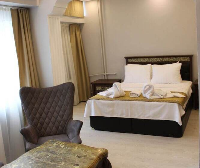 בית מלון כפרי Class