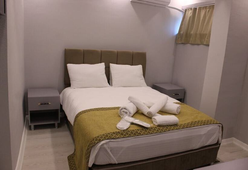 בית מלון כפרי Class