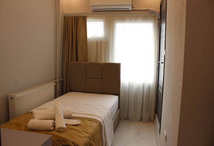 בית מלון כפרי Class