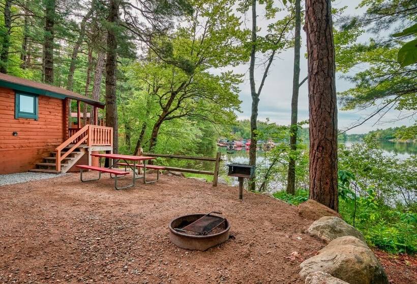 호텔 Danforth Bay Camping And Rv Resort