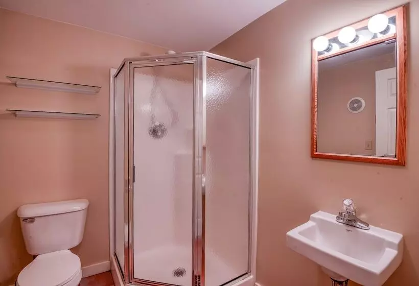 Hotelli Danforth Bay Camping And Rv Resort