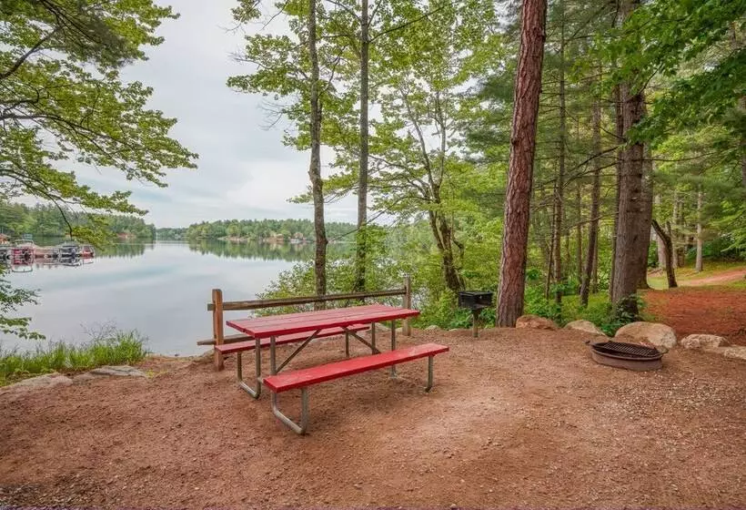 Hotelli Danforth Bay Camping And Rv Resort