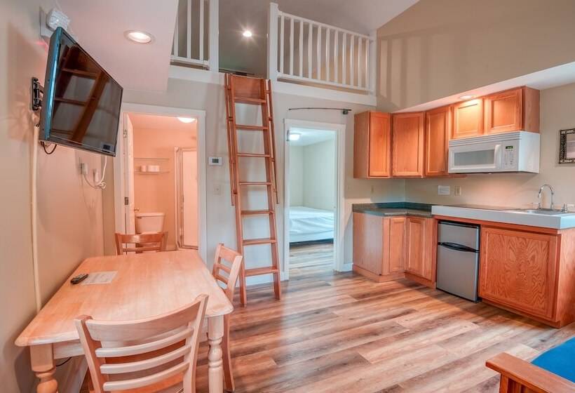 호텔 Danforth Bay Camping And Rv Resort