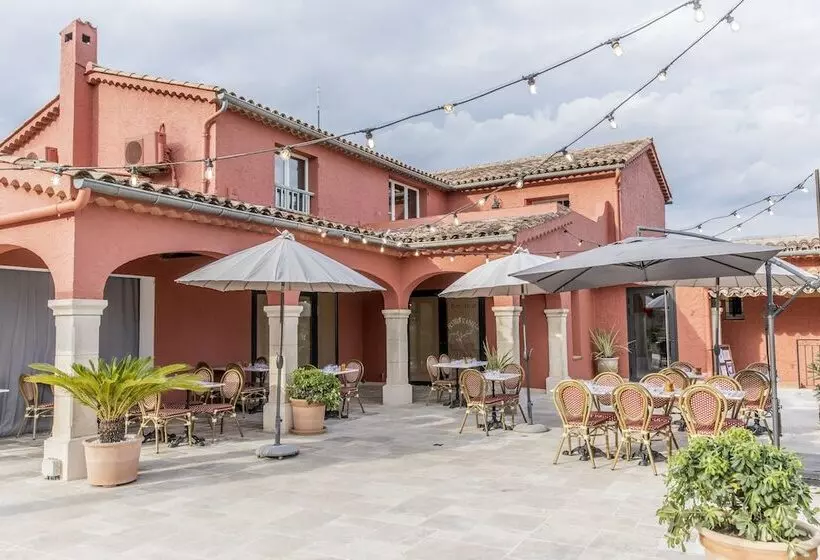 Hotelli Domaine Rabiega   Vineyard And Boutique