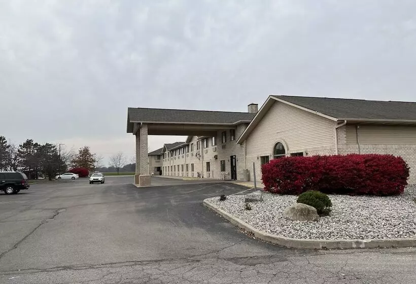 Hotelli Express Inn & Suites