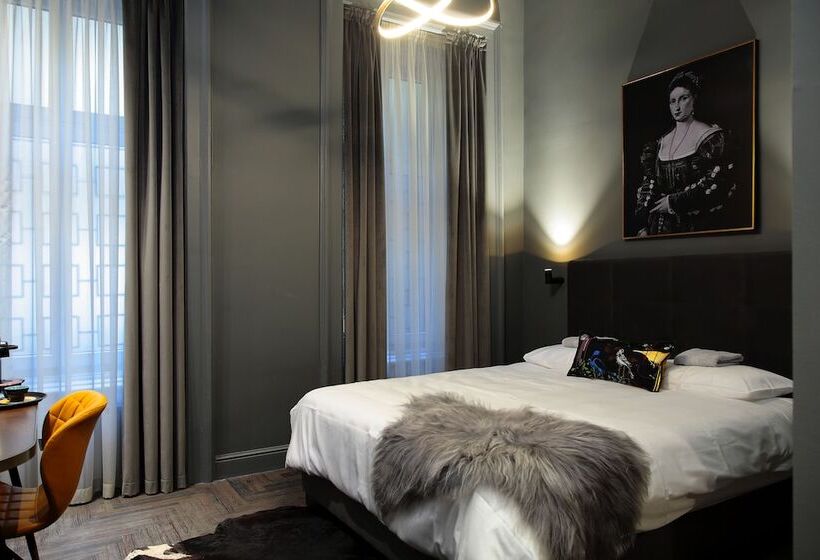 هتل Leo Boutique Rooms Adults Only