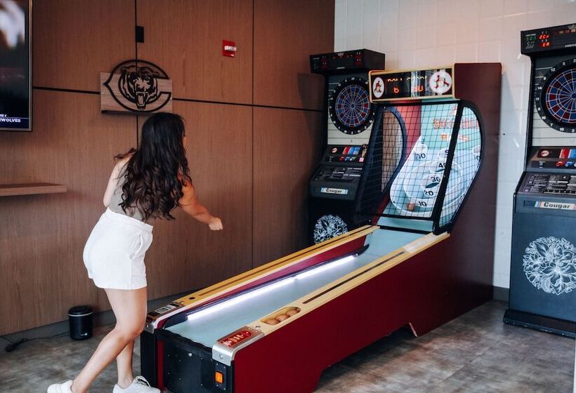 ホテル Level Chicago River North