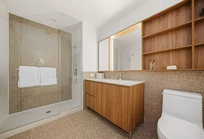 هتل Level Chicago  River North