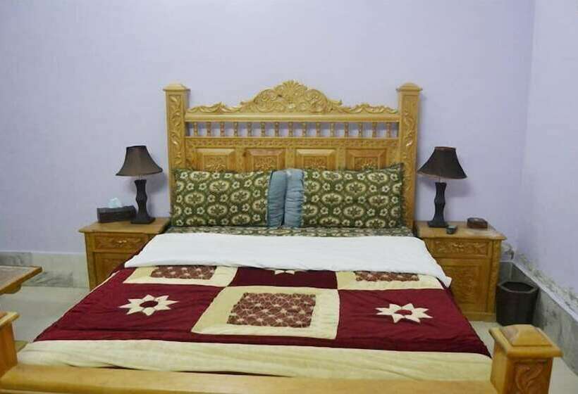 Nazara Hotel And Restaurant