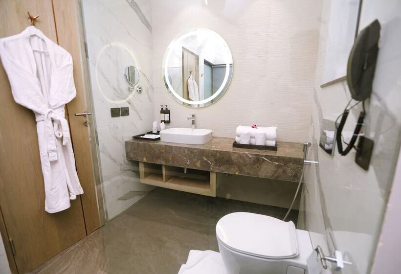 Regenta Inn Amristar Airport Road By Royal Orchid Hotels Limited