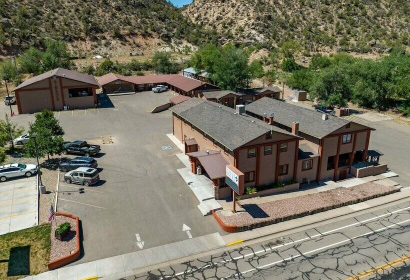 בית מלון כפרי Rimrock