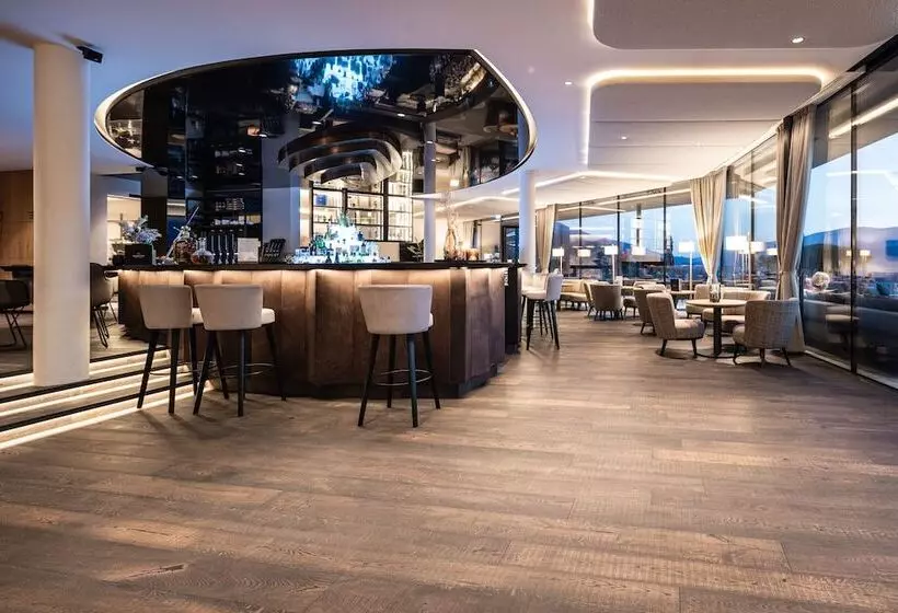 ホテル Santre Dolomythic Home