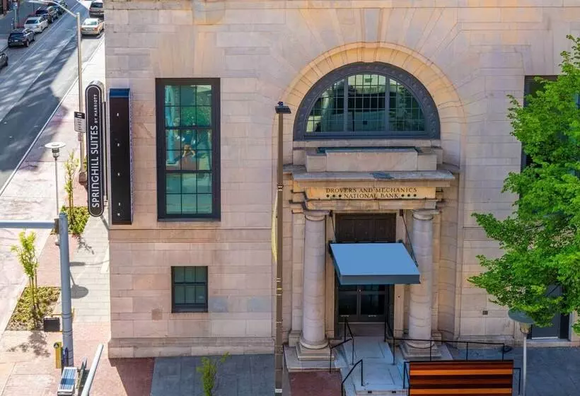 هتل Springhill Suites By Marriott Baltimore Downtown Convention Center Area