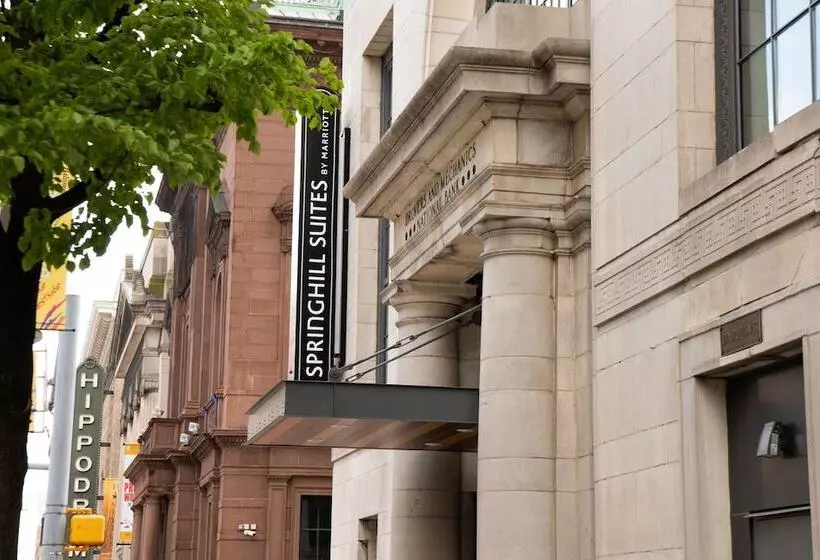 هتل Springhill Suites By Marriott Baltimore Downtown Convention Center Area