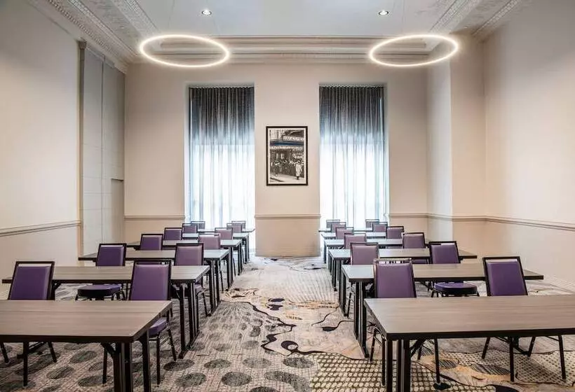 هتل Springhill Suites By Marriott Baltimore Downtown Convention Center Area