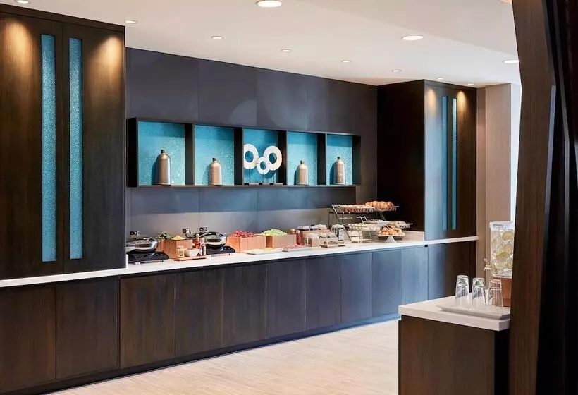 هتل Springhill Suites By Marriott Baltimore Downtown Convention Center Area