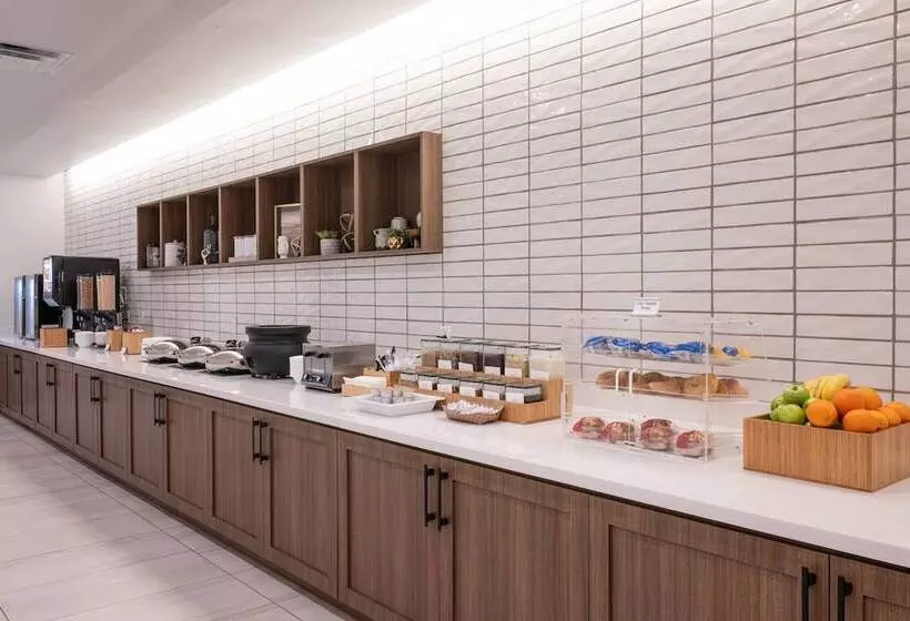 هتل Springhill Suites By Marriott Baltimore Downtown Convention Center Area