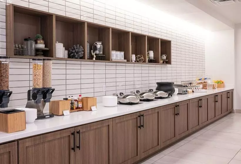 هتل Springhill Suites By Marriott Baltimore Downtown Convention Center Area