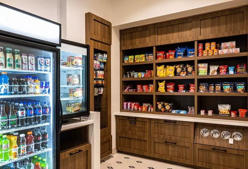 هتل Springhill Suites By Marriott Baltimore Downtown Convention Center Area