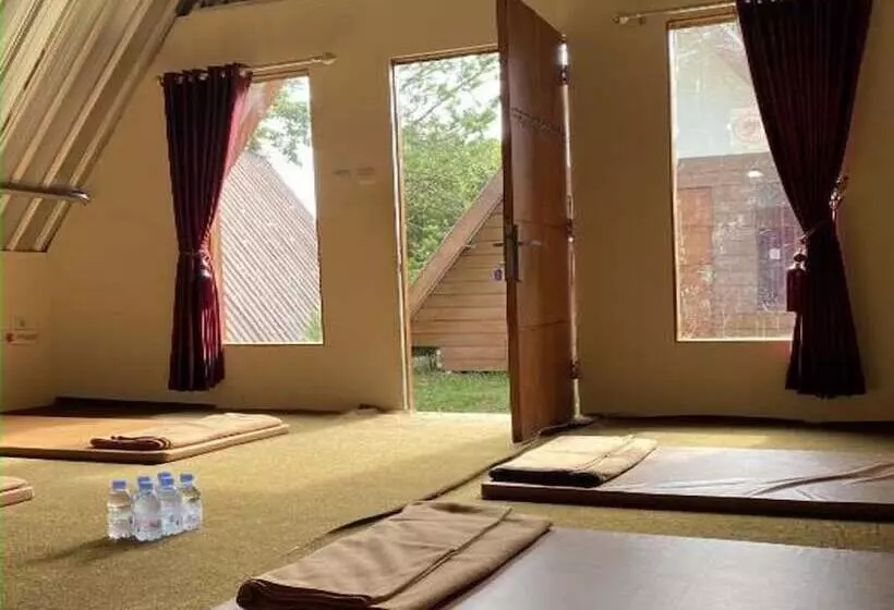 Hotel Supercamp Sakura Hills