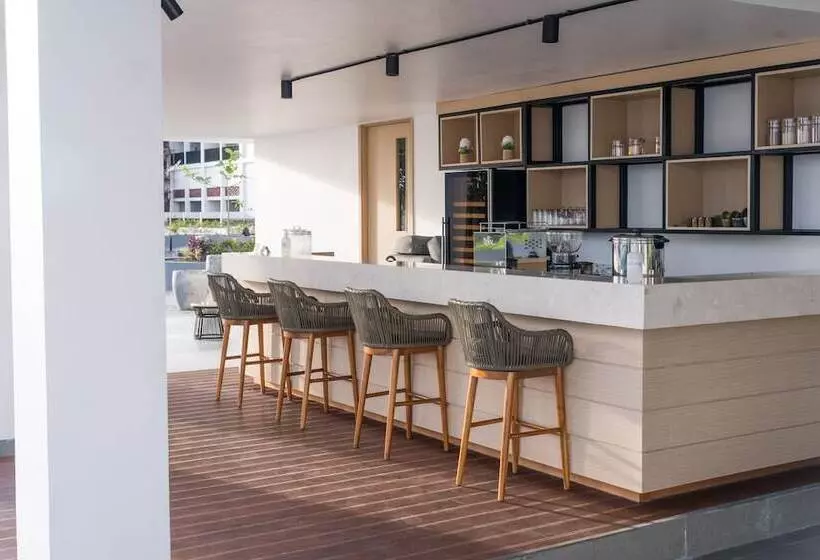 Tahuna Beach Hotel And Resort