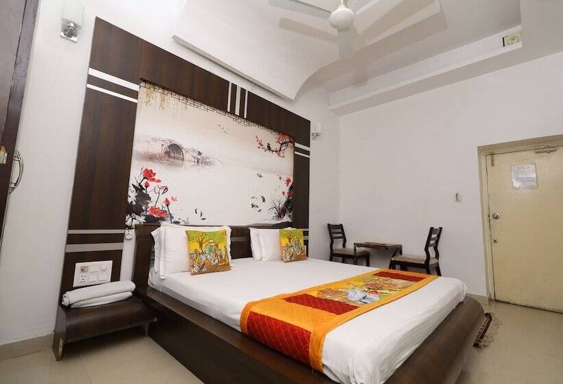 בית מלון כפרי The Leef Inn