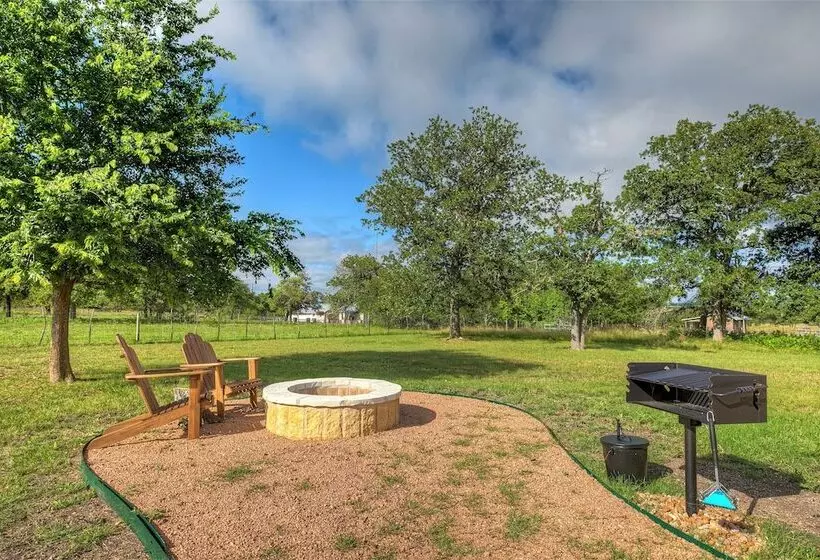 Luxurious & Intimate Cottage In Fred Wine Country!