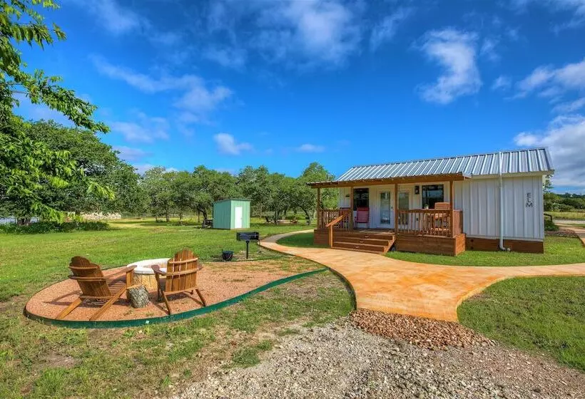 Luxurious & Intimate Cottage In Fred Wine Country!