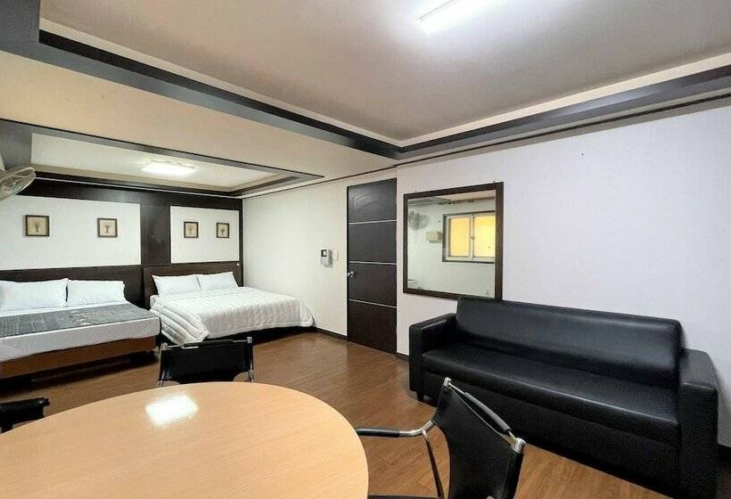 מוטל Daejeon Yucheon Full House