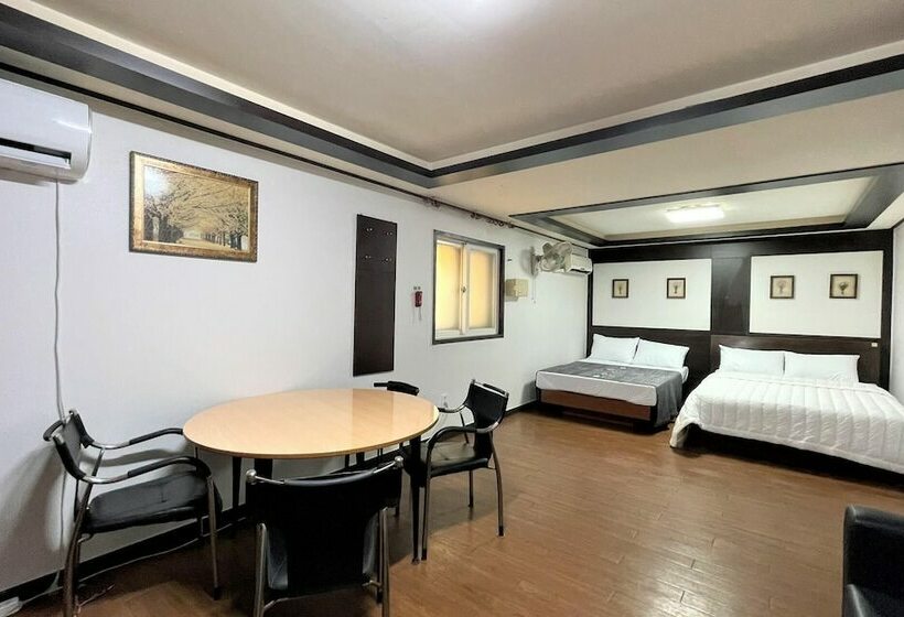 מוטל Daejeon Yucheon Full House