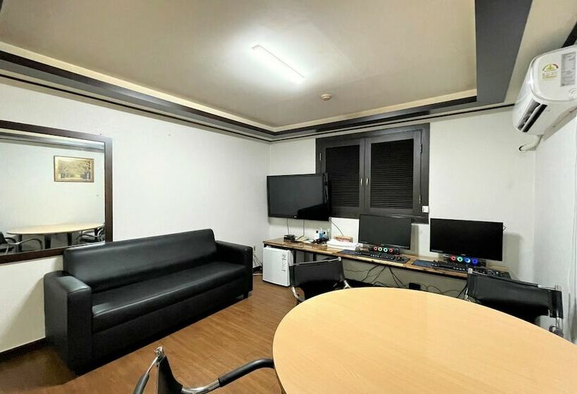 מוטל Daejeon Yucheon Full House