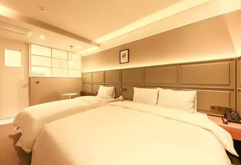مُتل Jinju Hotel Ondo