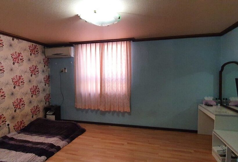 Motel Samcheok Guryong